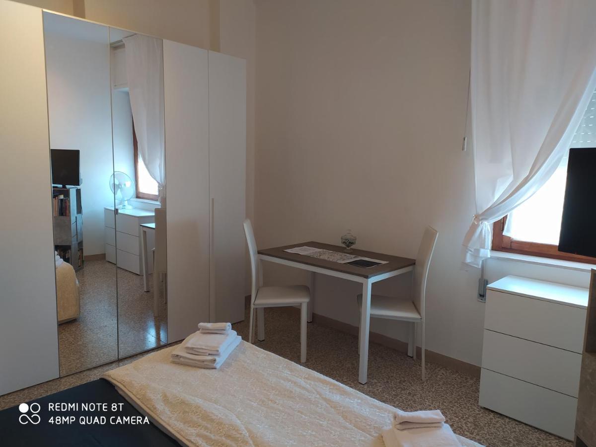 Bab San Feliciano Camere Foligno Kültér fotó