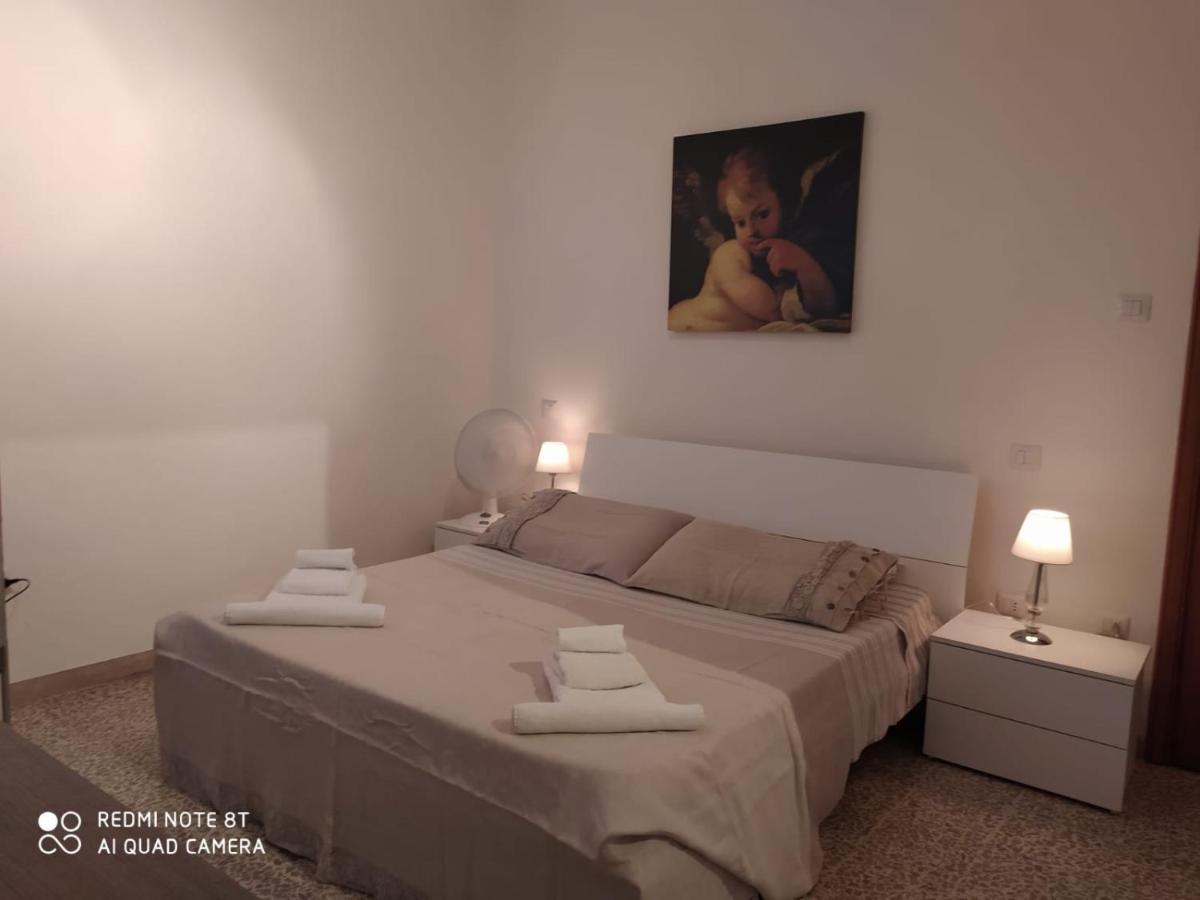 Bab San Feliciano Camere Foligno Kültér fotó